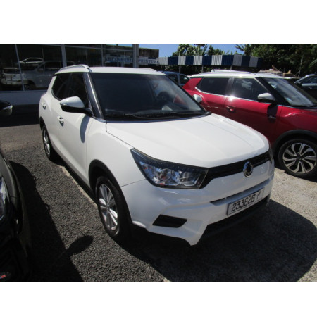 SSANGYONG TIVOLI 233000P