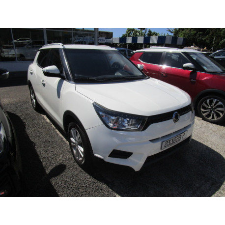 SSANGYONG TIVOLI 233000P