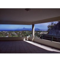 PUNAAUIA: Superbe appartement de type F4, avec grande terrasse